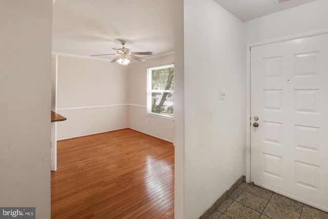 6060 HOLLOW KNOLL CT, Springfield, VA 22152
