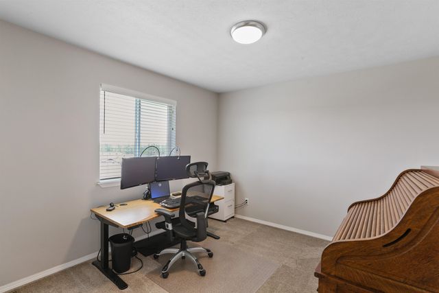 8553 N James Dr, Spokane, WA 99208