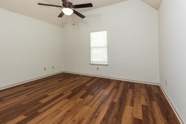 859 TIMBER TRACE DR, Memphis, TN 38018