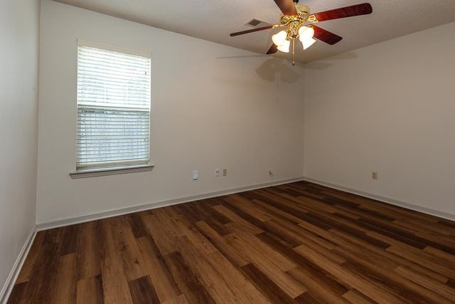 859 TIMBER TRACE DR, Memphis, TN 38018