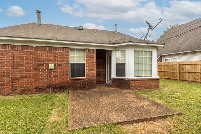 859 TIMBER TRACE DR, Memphis, TN 38018