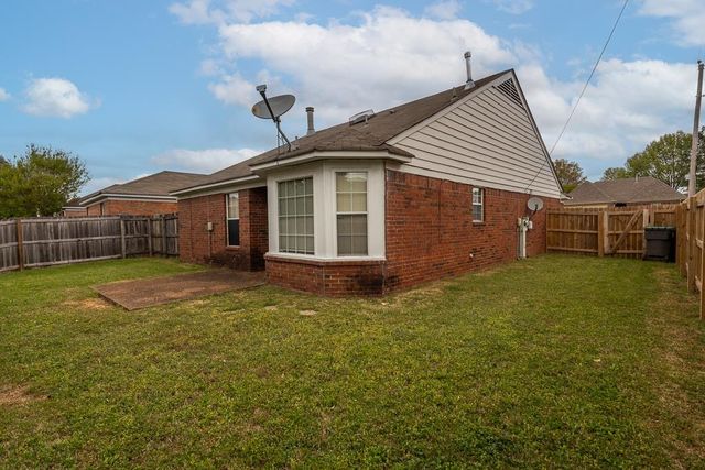 859 TIMBER TRACE DR, Memphis, TN 38018