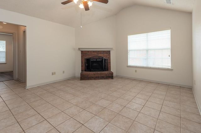 859 TIMBER TRACE DR, Memphis, TN 38018