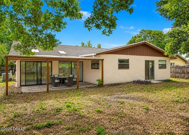 2008 Houndslake Drive, Winter Park, FL 32792