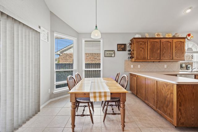 12717 Hannahsville Lane, Fort Worth, TX 76244