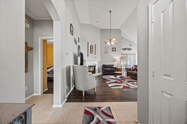 12717 Hannahsville Lane, Fort Worth, TX 76244