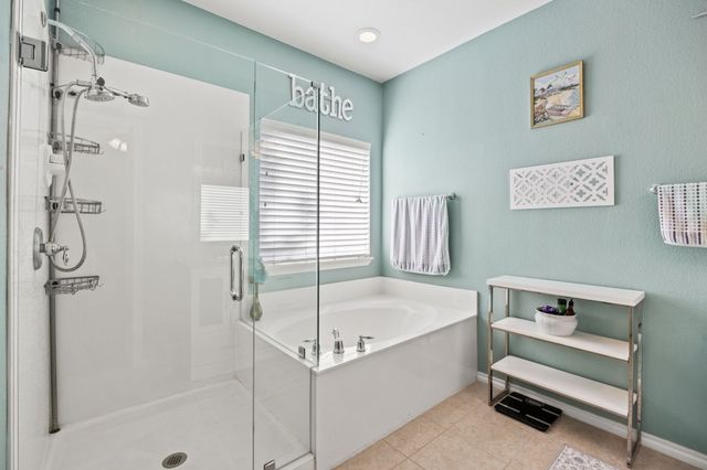 12717 Hannahsville Lane, Fort Worth, TX 76244