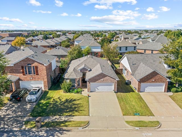 12717 Hannahsville Lane, Fort Worth, TX 76244