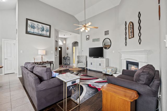 12717 Hannahsville Lane, Fort Worth, TX 76244