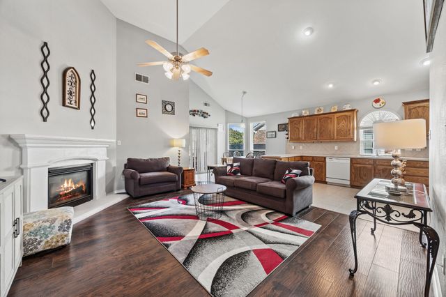 12717 Hannahsville Lane, Fort Worth, TX 76244