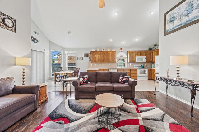 12717 Hannahsville Lane, Fort Worth, TX 76244