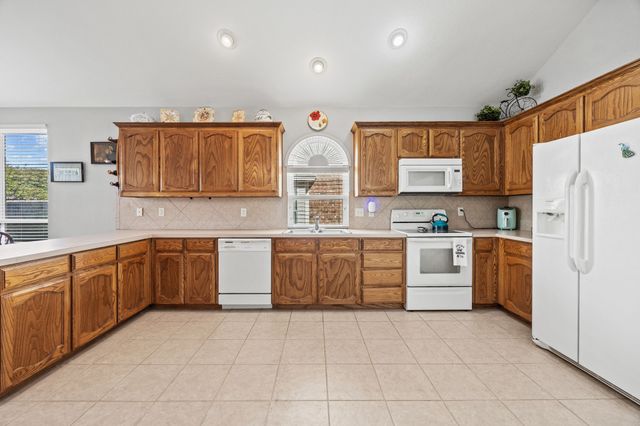 12717 Hannahsville Lane, Fort Worth, TX 76244