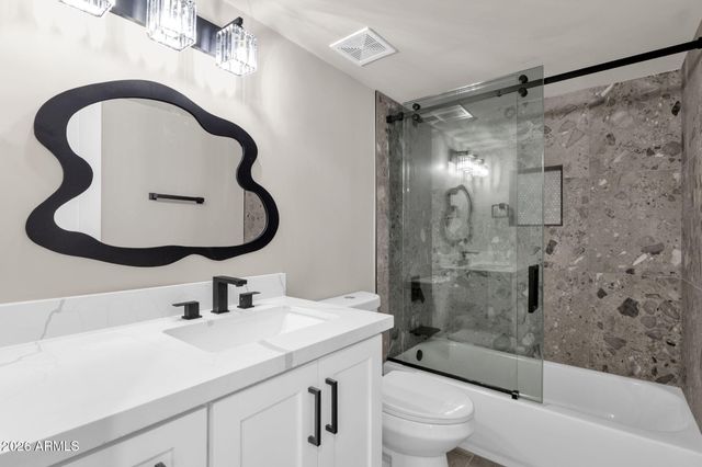 4730 W NORTHERN Avenue 1106, Glendale, AZ 85301