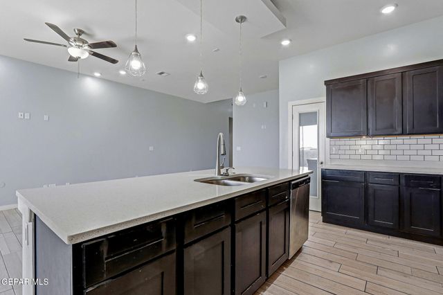 13110 EMERALD ISLE Street, El Paso, TX 79928