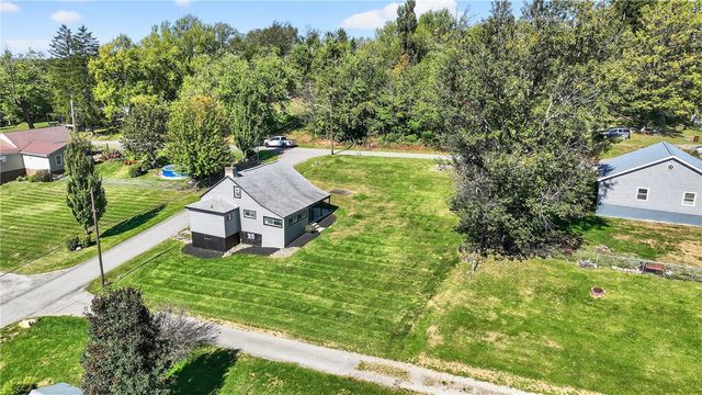 26 Fayette St, Cross Creek Twp, PA 15021