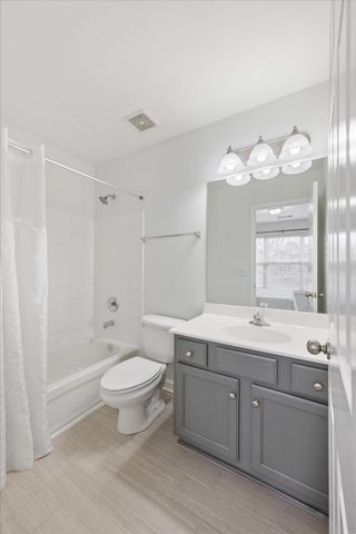 1758 Lincoya Bay Dr, Nashville, TN 37214