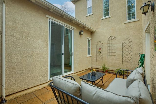 88 Talmont Cir, Roseville, CA 95678