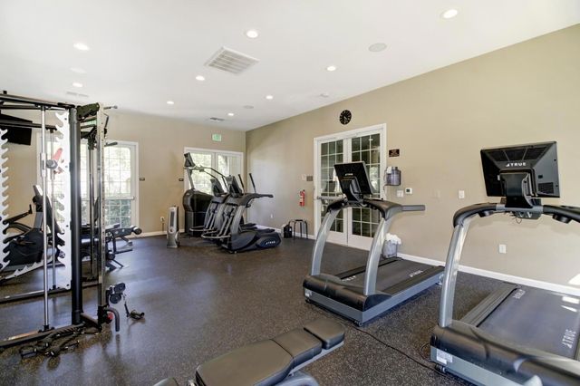 88 Talmont Cir, Roseville, CA 95678