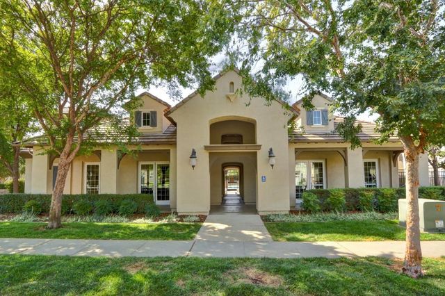 88 Talmont Cir, Roseville, CA 95678