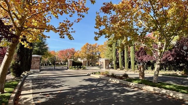 88 Talmont Cir, Roseville, CA 95678