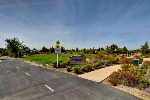 88 Talmont Cir, Roseville, CA 95678