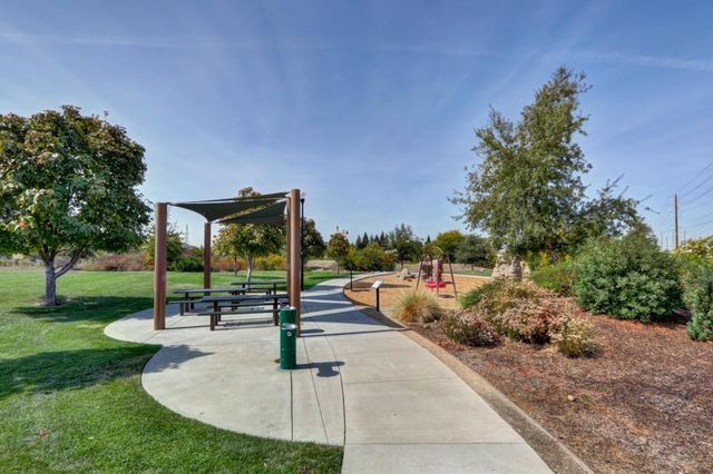 88 Talmont Cir, Roseville, CA 95678