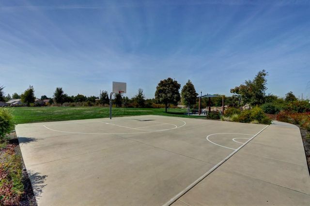 88 Talmont Cir, Roseville, CA 95678