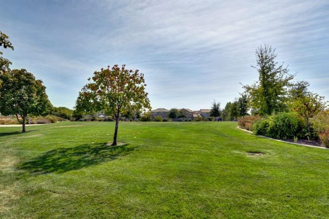 88 Talmont Cir, Roseville, CA 95678