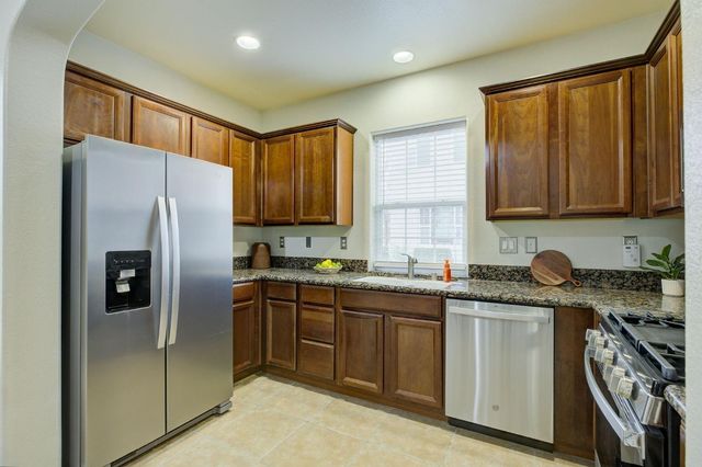 88 Talmont Cir, Roseville, CA 95678
