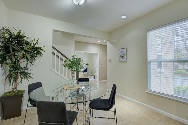 88 Talmont Cir, Roseville, CA 95678