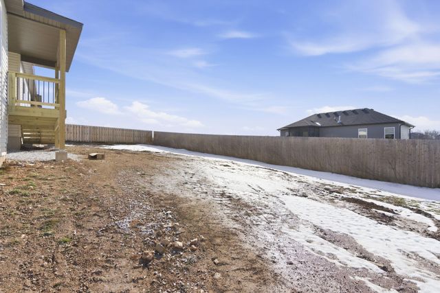 2620 W Webb Road, Ozark, MO 65721