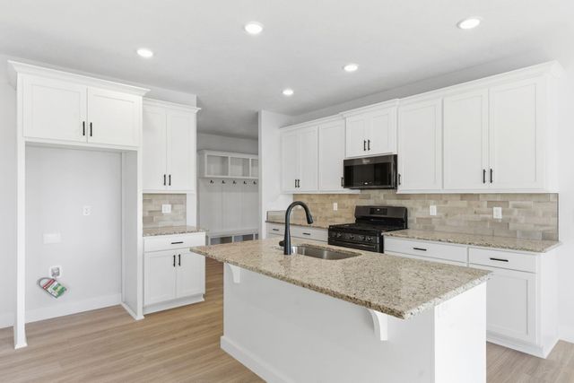 2620 W Webb Road, Ozark, MO 65721