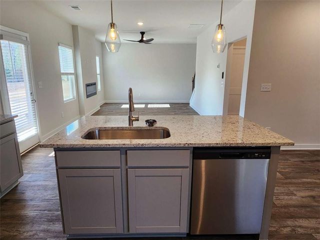 1405 Leafar Way, Mcdonough, GA 30253