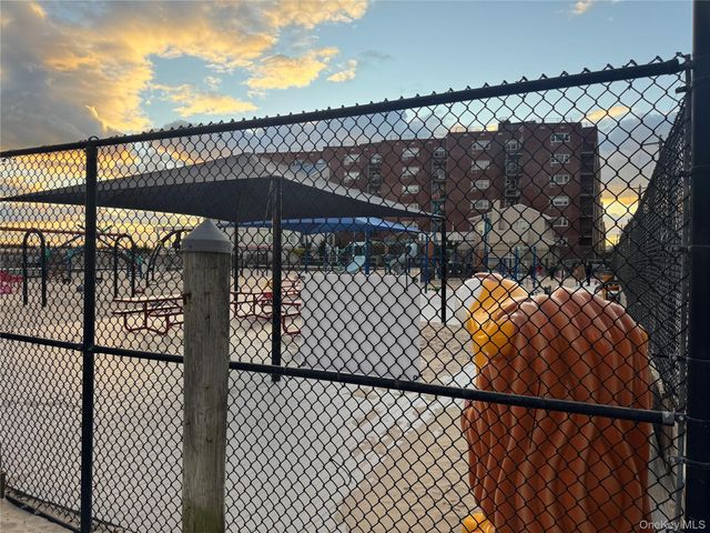 666 Shore Road, Long Beach, NY 11561