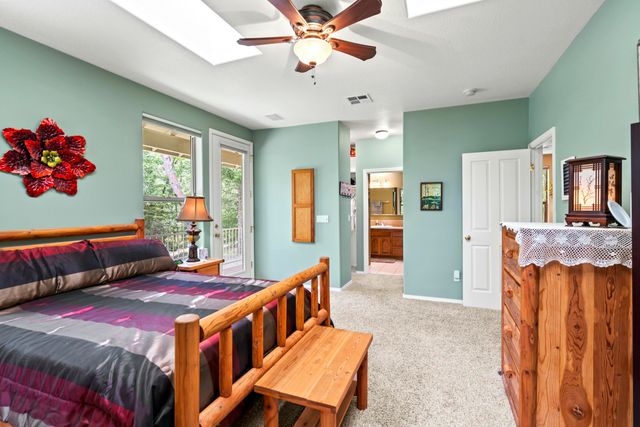 466 Three Pines Road, Grants Pass, OR 97526