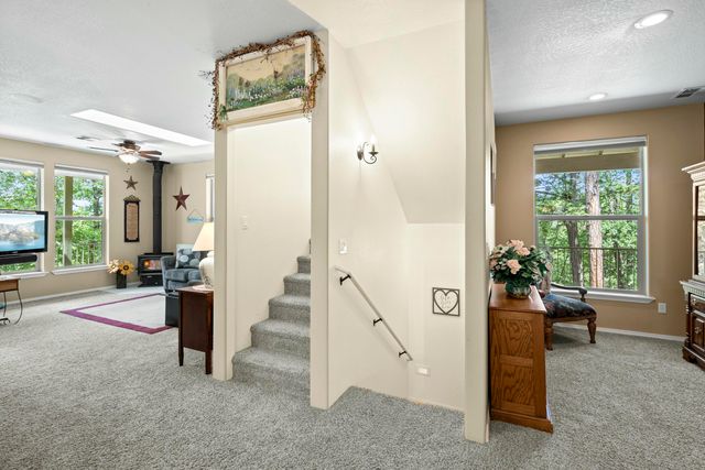 466 Three Pines Road, Grants Pass, OR 97526