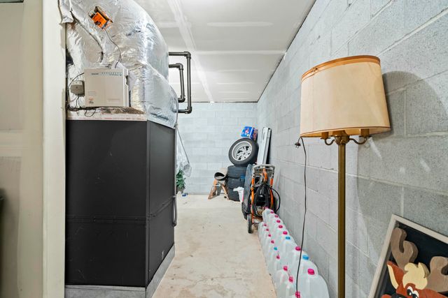 466 Three Pines Road, Grants Pass, OR 97526