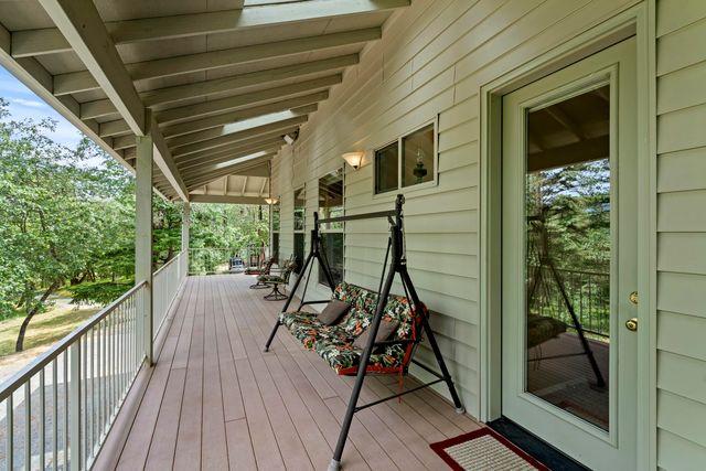 466 Three Pines Road, Grants Pass, OR 97526