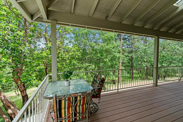 466 Three Pines Road, Grants Pass, OR 97526