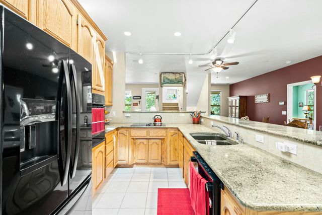 466 Three Pines Road, Grants Pass, OR 97526