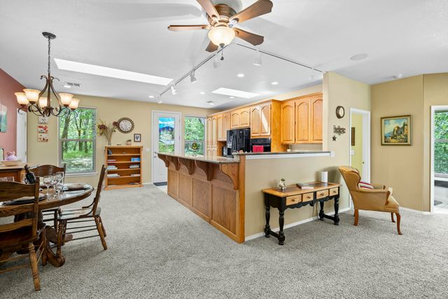 466 Three Pines Road, Grants Pass, OR 97526