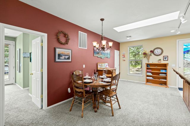 466 Three Pines Road, Grants Pass, OR 97526