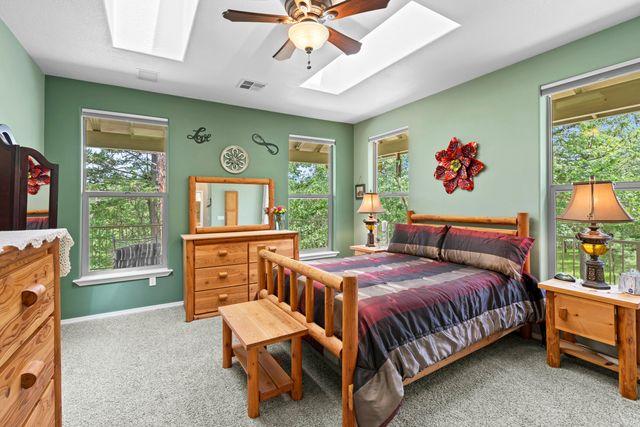 466 Three Pines Road, Grants Pass, OR 97526