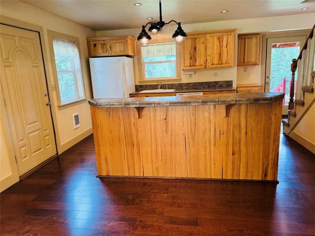 Image 13 of property listing at 56 Mt Highway 200, Heron, MT 59844