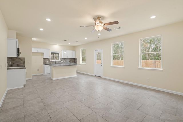 4947 Leamathew Street, Houston, TX 77045