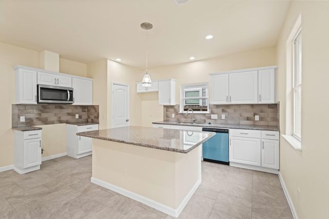 4947 Leamathew Street, Houston, TX 77045