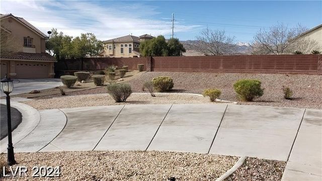 4798 Luna Ridge Court, Las Vegas, NV 89129