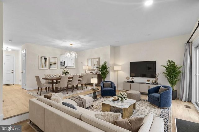 10637 CAMPUS WAY S, Upper Marlboro, MD 20774