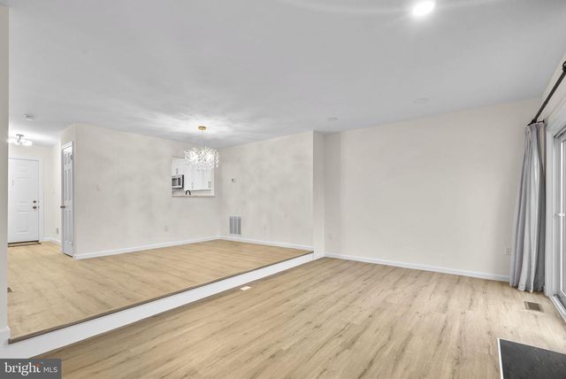 10637 CAMPUS WAY S, Upper Marlboro, MD 20774