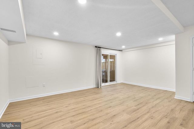 10637 CAMPUS WAY S, Upper Marlboro, MD 20774